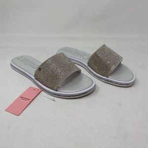 Juicy Couture JC-Yippy Size 10M